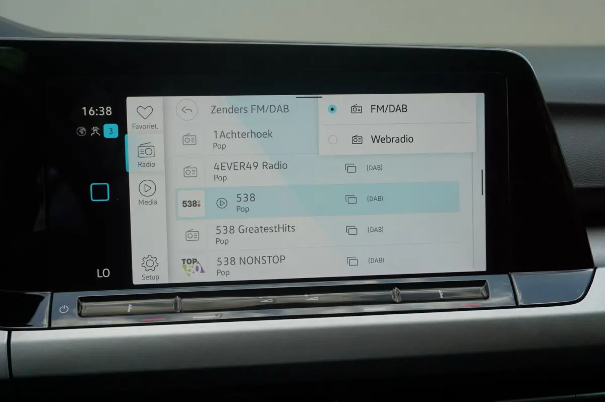 1.0 eTSI 110pk DSG Life | Navigatie | Apple Carplay & Android Auto | Adaptive Cruise