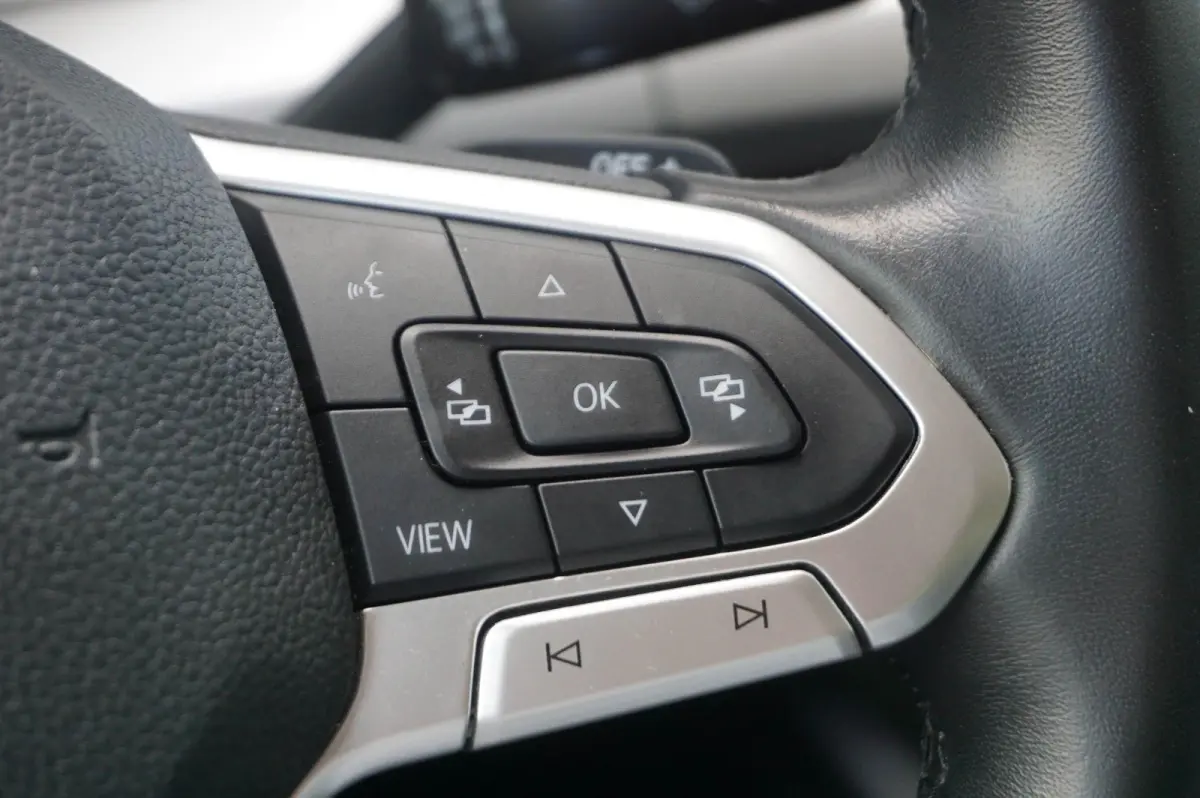 1.0 eTSI 110pk DSG Life | Navigatie | Apple Carplay & Android Auto | Adaptive Cruise