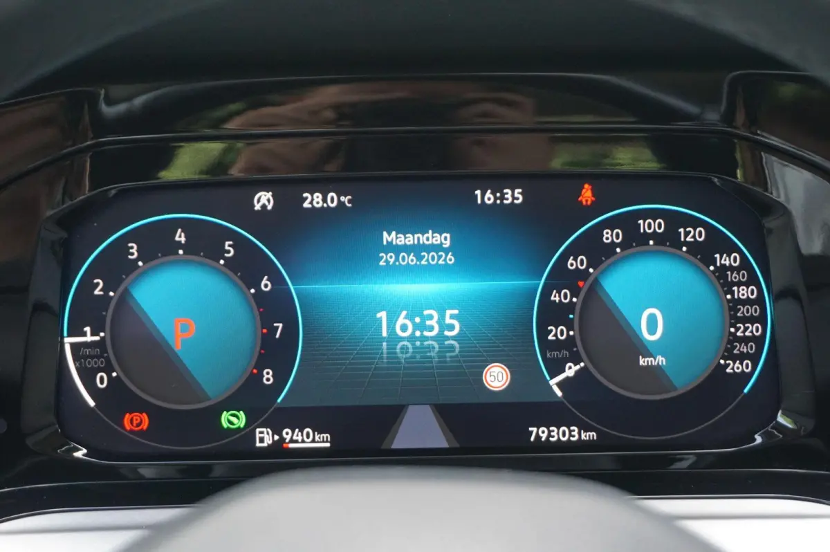 1.0 eTSI 110pk DSG Life | Navigatie | Apple Carplay & Android Auto | Adaptive Cruise