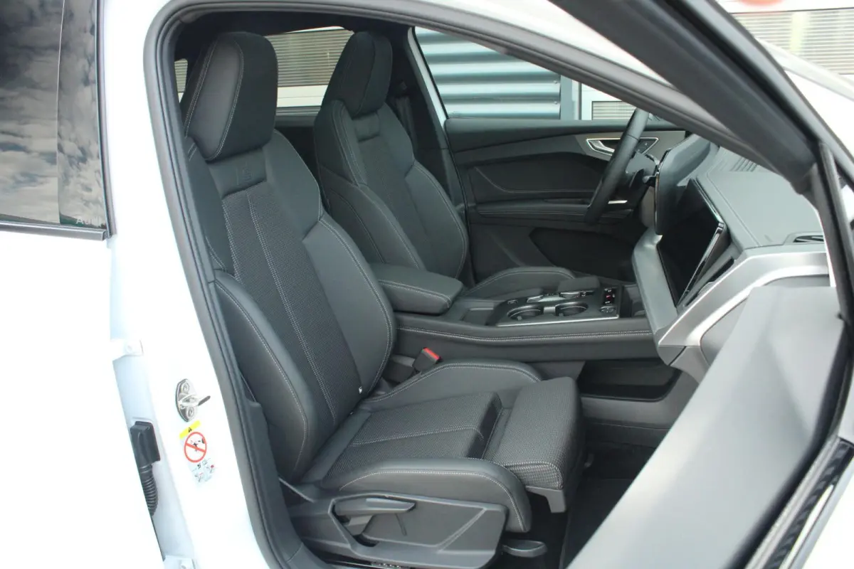 286pk S Edition 82 kWh | Tech Plus | Panoramadak