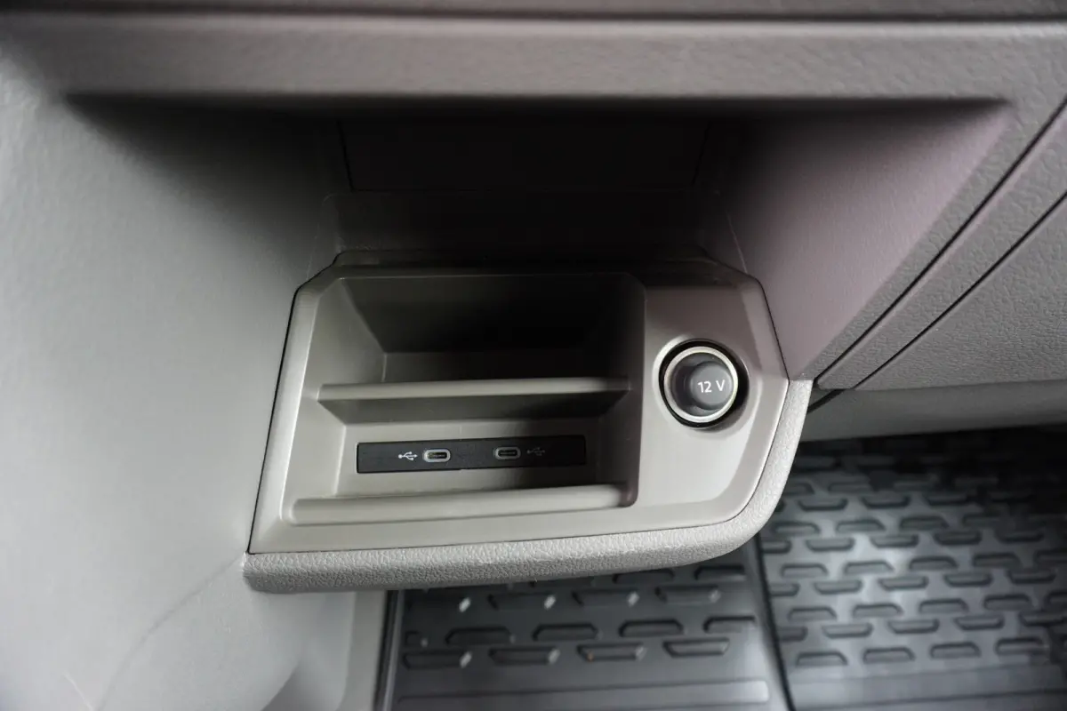 140pk Automaat L3H3/L2H2 Apple Carplay Camera Stoelverwarming Cruise control Sidebars