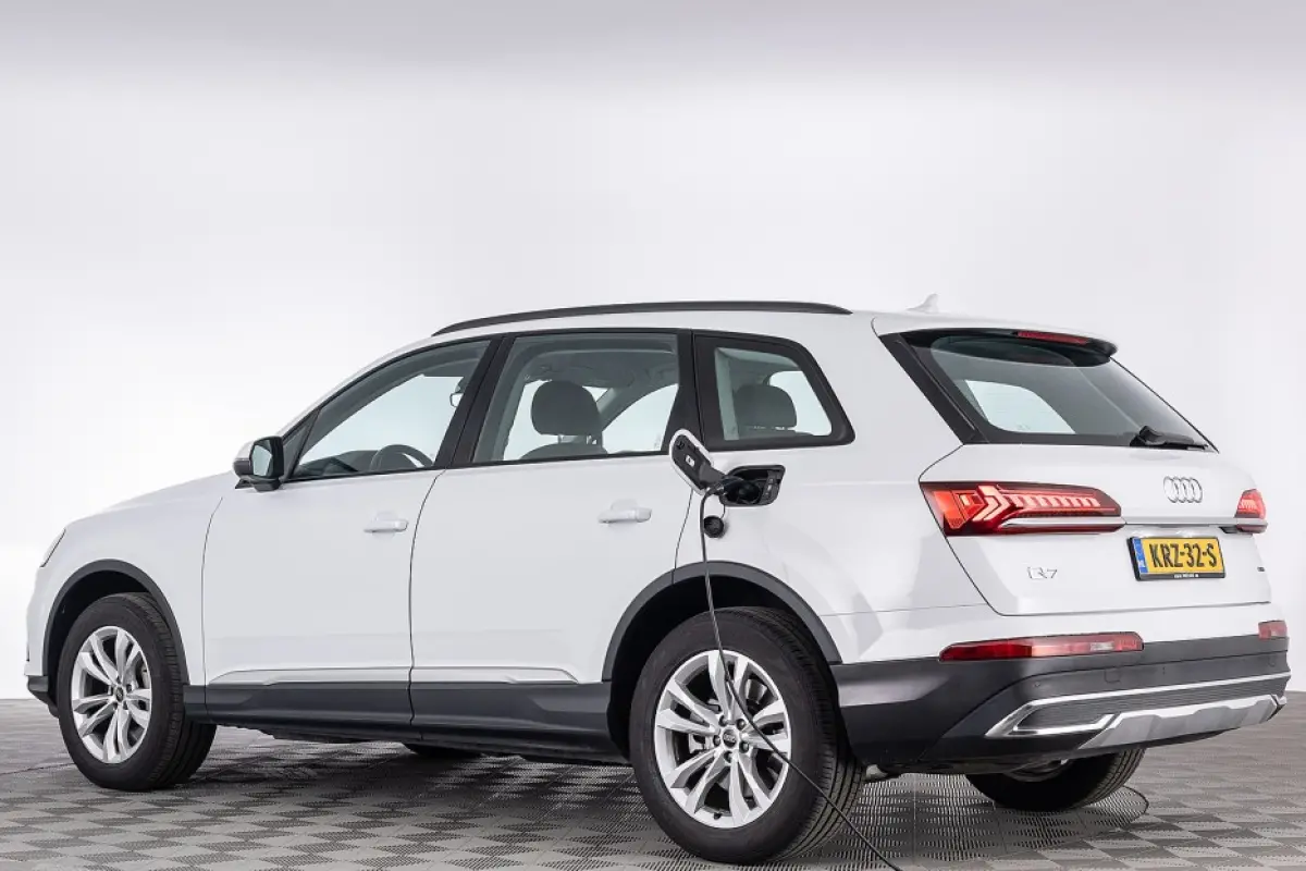 55 TFSI e quattro Pro Line PHEV *SOH 100%* 2.700 kg TREKGEWICHT*