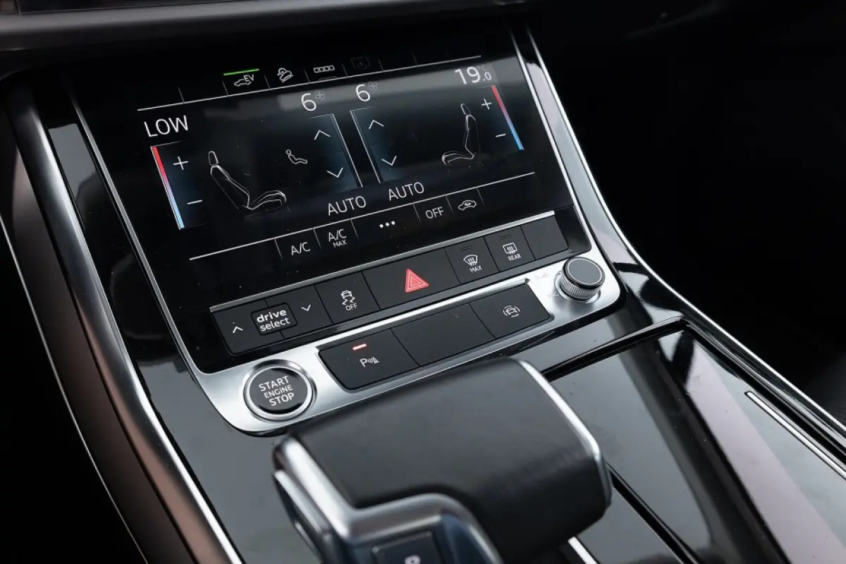 55 TFSI e quattro Pro Line PHEV *SOH 100%* 2.700 kg TREKGEWICHT* !