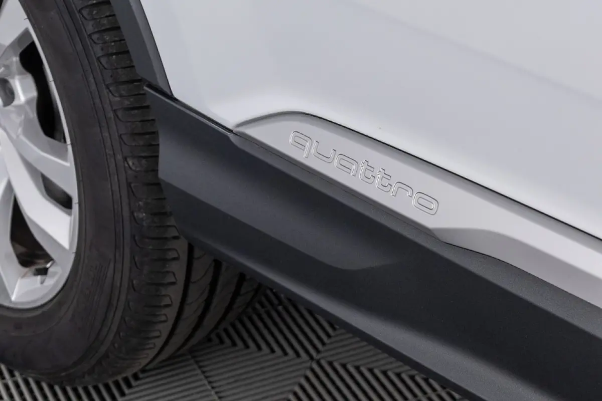 55 TFSI e quattro Pro Line PHEV *SOH 100%* 2.700 kg TREKGEWICHT* !