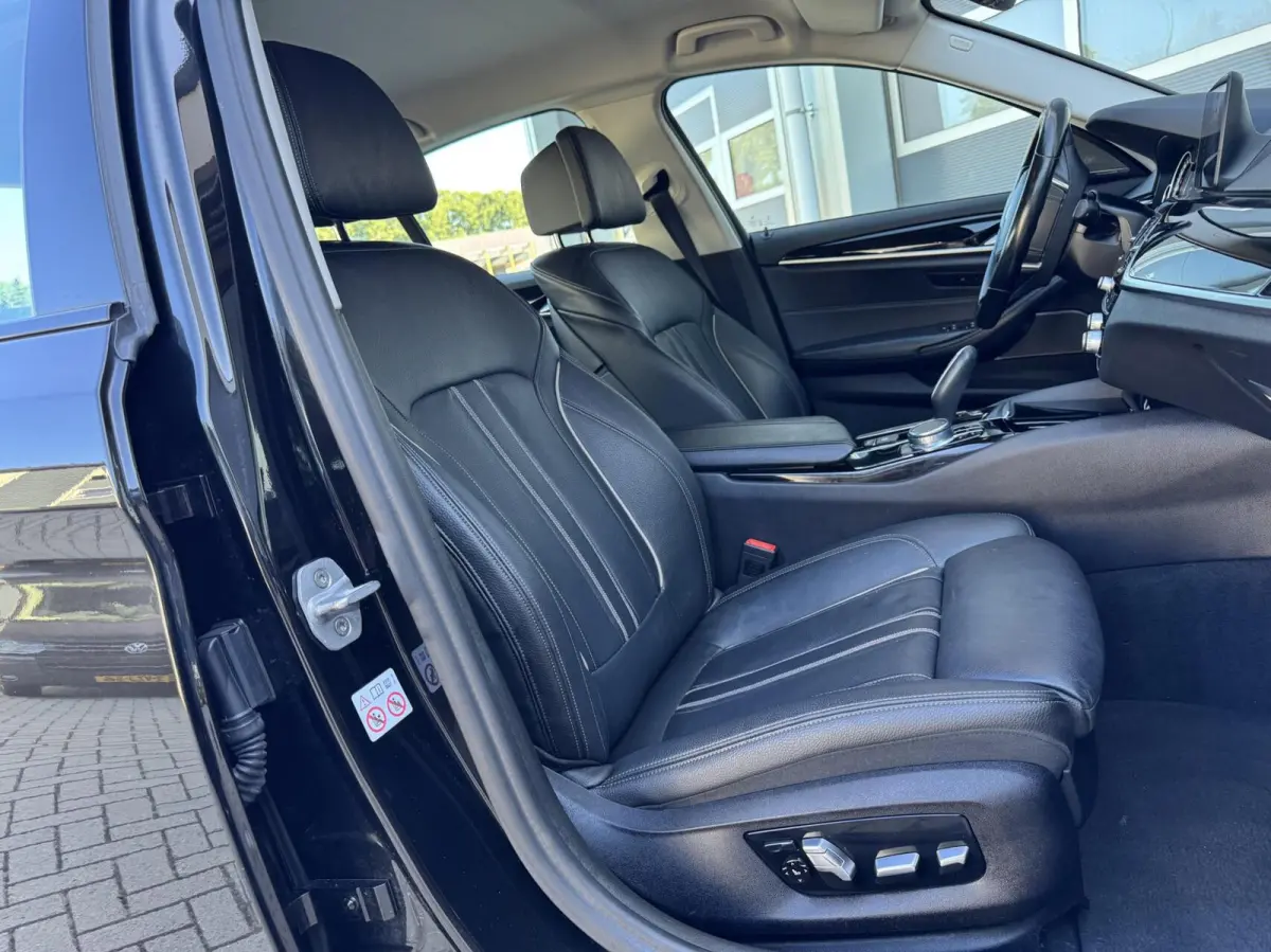 530d High Executive Automaat | Leder | Camera | Navigatie | LED | Stoelverwarming