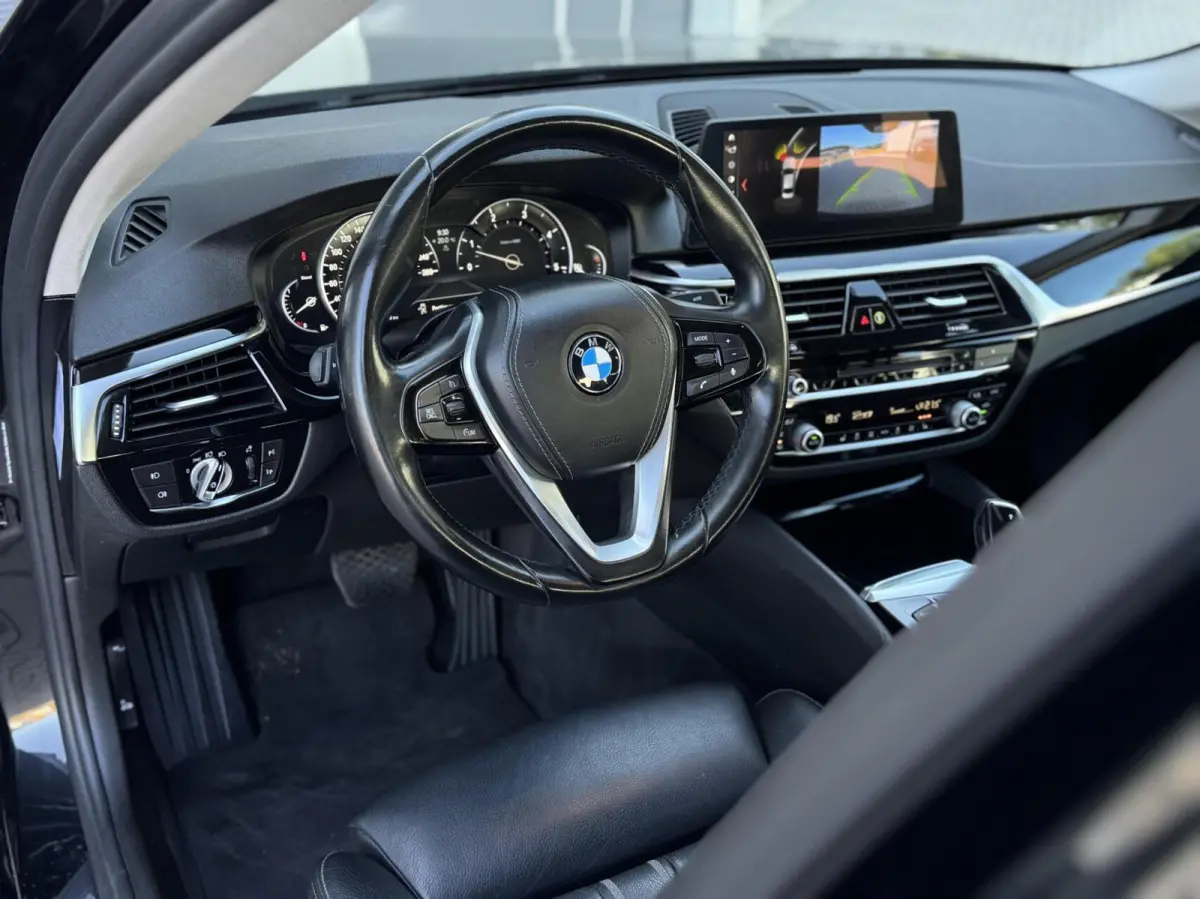 530d High Executive Automaat | Leder | Camera | Navigatie | LED | Stoelverwarming