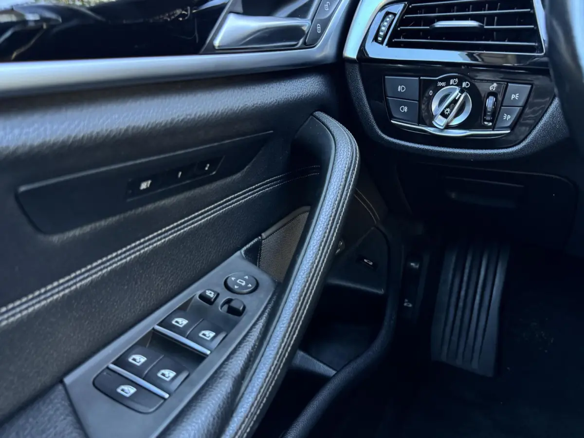 530d High Executive Automaat | Leder | Camera | Navigatie | LED | Stoelverwarming