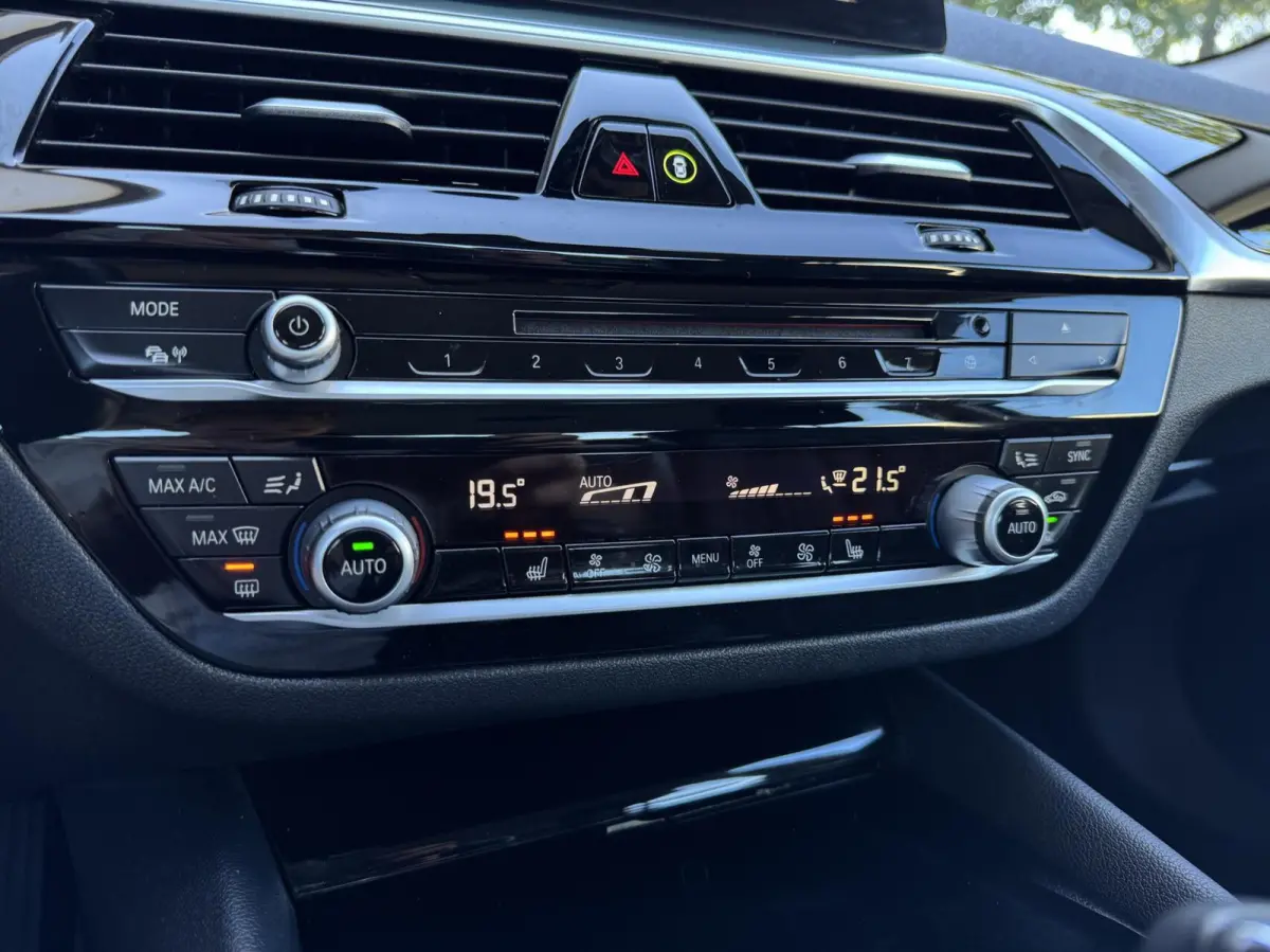 530d High Executive Automaat | Leder | Camera | Navigatie | LED | Stoelverwarming