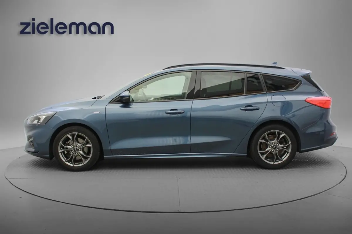 1.0 EcoBoost Hybrid ST Line Business - Carplay, Camera, Clima, Cruise