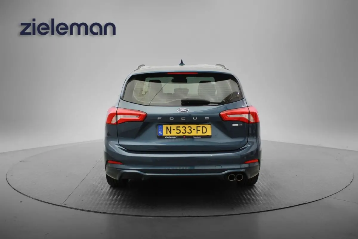 1.0 EcoBoost Hybrid ST Line Business - Carplay, Camera, Clima, Cruise