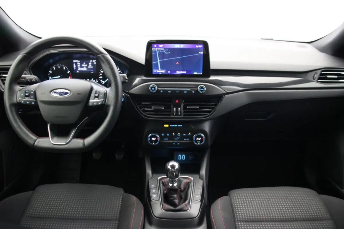 1.0 EcoBoost Hybrid ST Line Business - Carplay, Camera, Clima, Cruise