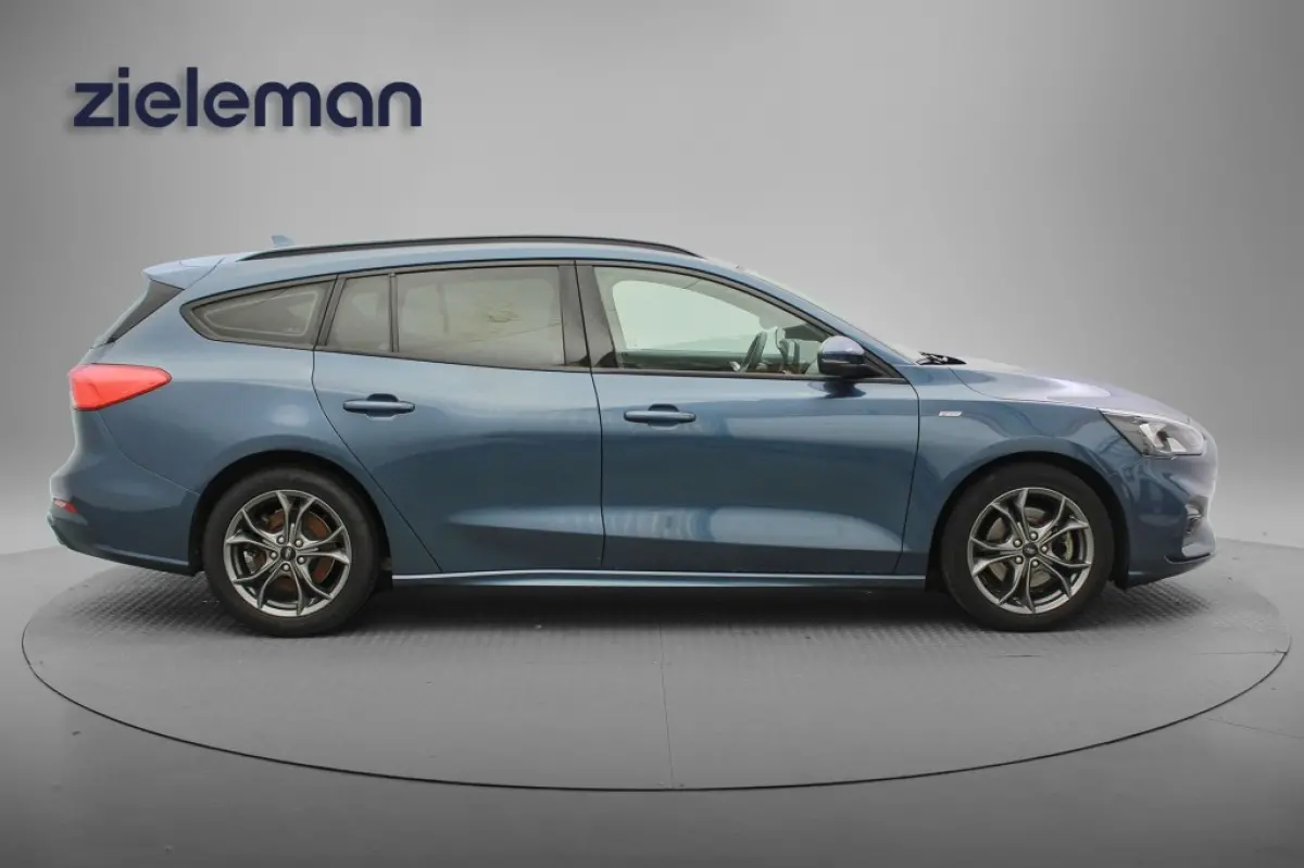 1.0 EcoBoost Hybrid ST Line Business - Carplay, Camera, Clima, Cruise