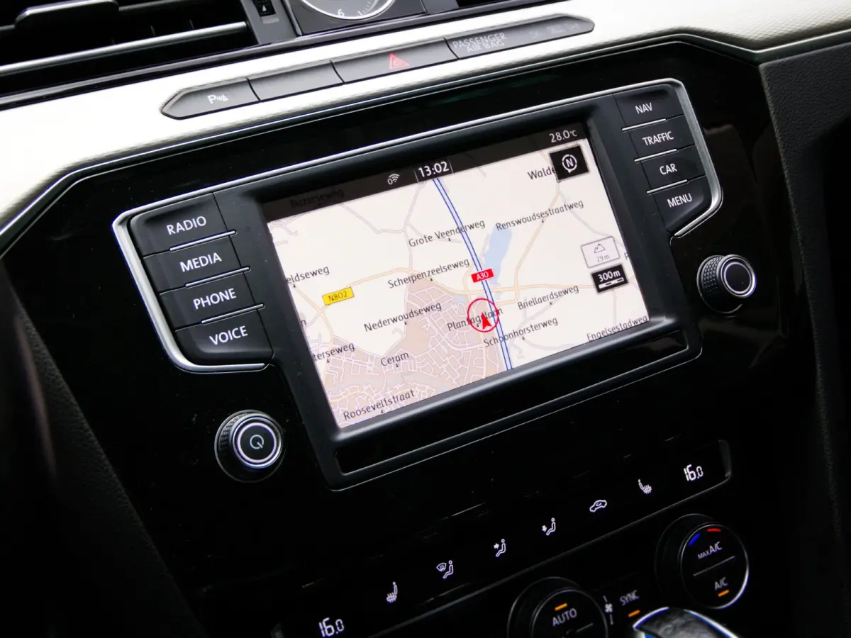 1.4 TSI GTE Connected Series Plus (APPLE CARPLAY/ANDROID AUTO, PANO, ADAPTIVE CRUISE, STOELVERWARMING)