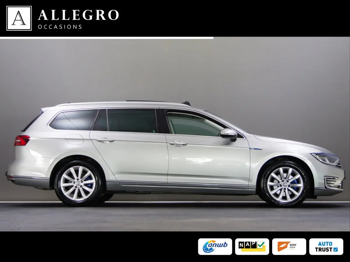 1.4 TSI GTE Connected Series Plus (APPLE CARPLAY/ANDROID AUTO, PANO, ADAPTIVE CRUISE, STOELVERWARMING)