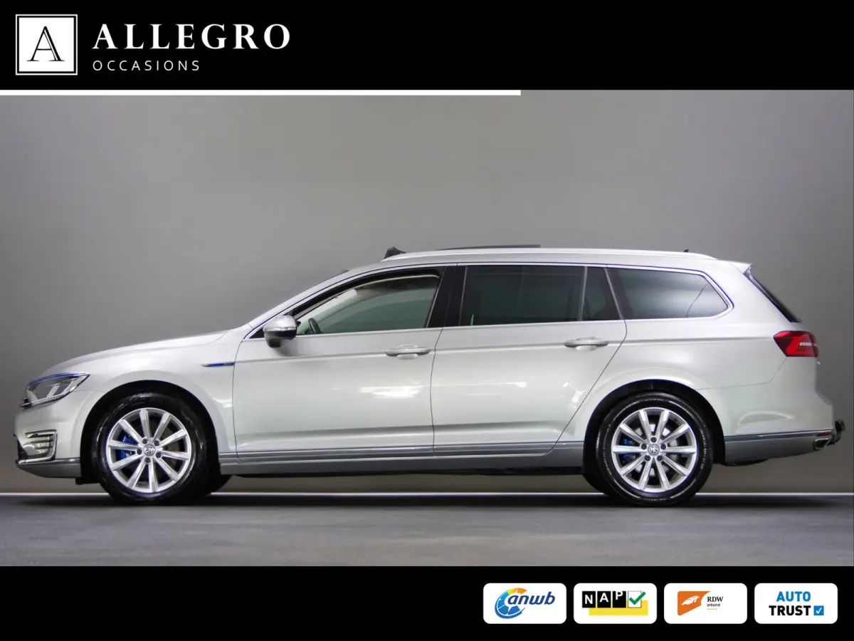 1.4 TSI GTE Connected Series Plus (APPLE CARPLAY/ANDROID AUTO, PANO, ADAPTIVE CRUISE, STOELVERWARMING)