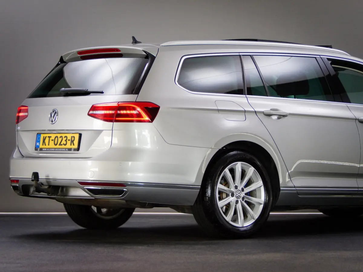 1.4 TSI GTE Connected Series Plus (APPLE CARPLAY/ANDROID AUTO, PANO, ADAPTIVE CRUISE, STOELVERWARMING)