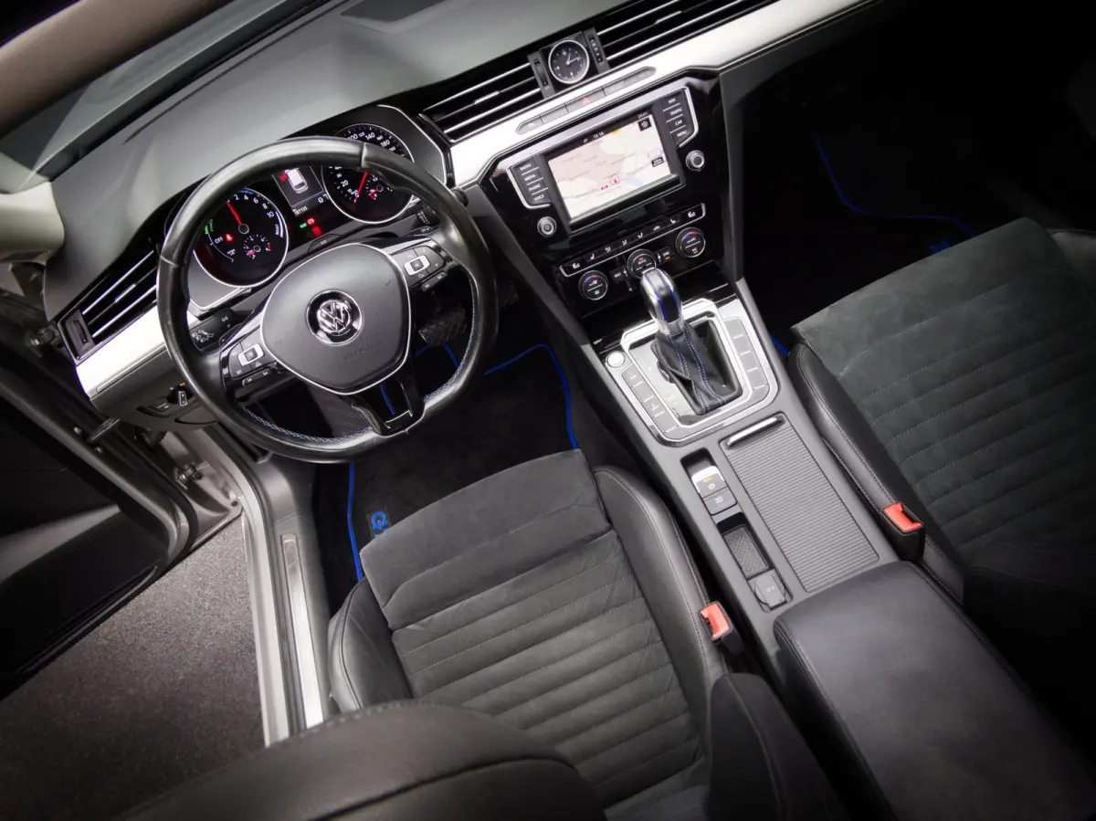 1.4 TSI GTE Connected Series Plus (APPLE CARPLAY/ANDROID AUTO, PANO, ADAPTIVE CRUISE, STOELVERWARMING)