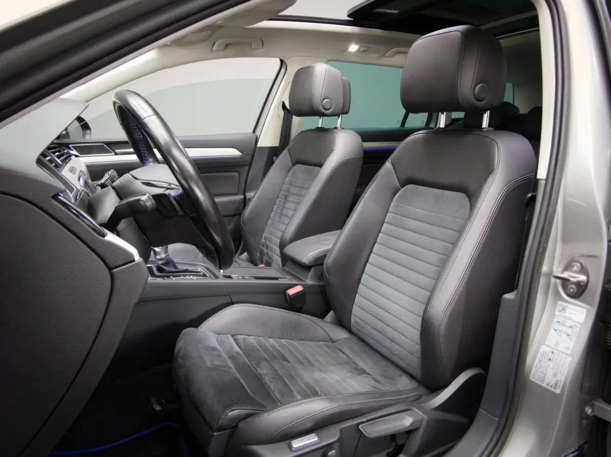 1.4 TSI GTE Connected Series Plus (APPLE CARPLAY/ANDROID AUTO, PANO, ADAPTIVE CRUISE, STOELVERWARMING)