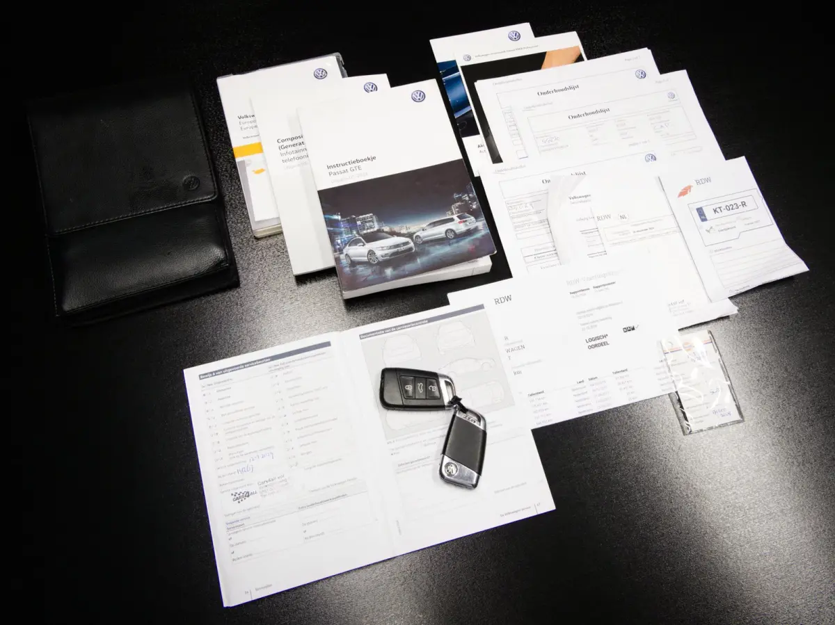 1.4 TSI GTE Connected Series Plus (APPLE CARPLAY/ANDROID AUTO, PANO, ADAPTIVE CRUISE, STOELVERWARMING)