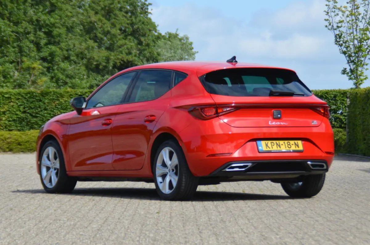 1.4 TSI eHybrid 204 pk PHEV FR Business Intense