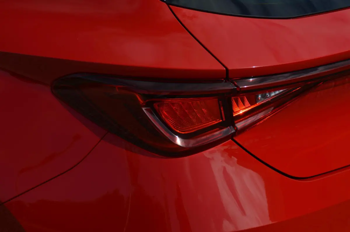1.4 TSI eHybrid 204 pk PHEV FR Business Intense