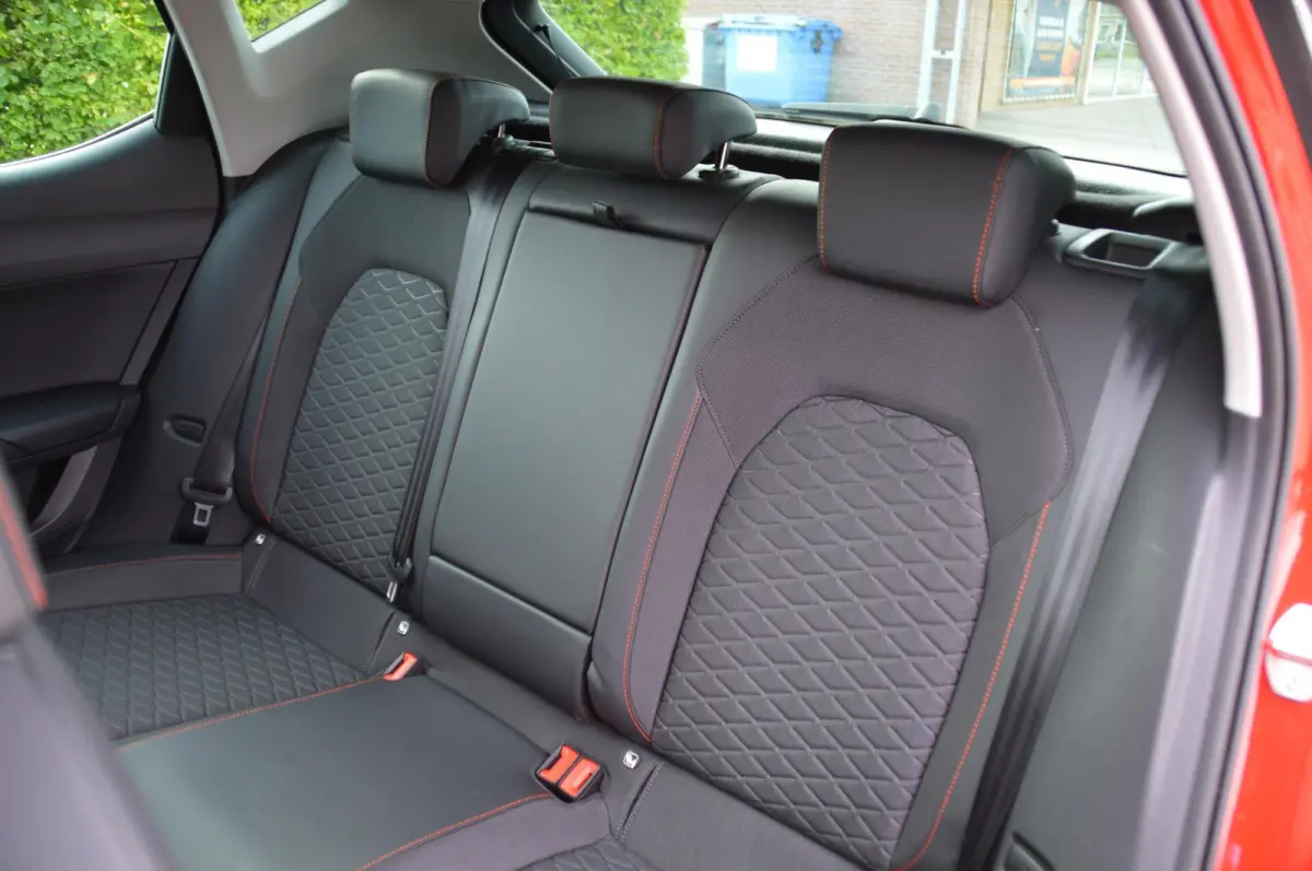 1.4 TSI eHybrid 204 pk PHEV FR Business Intense