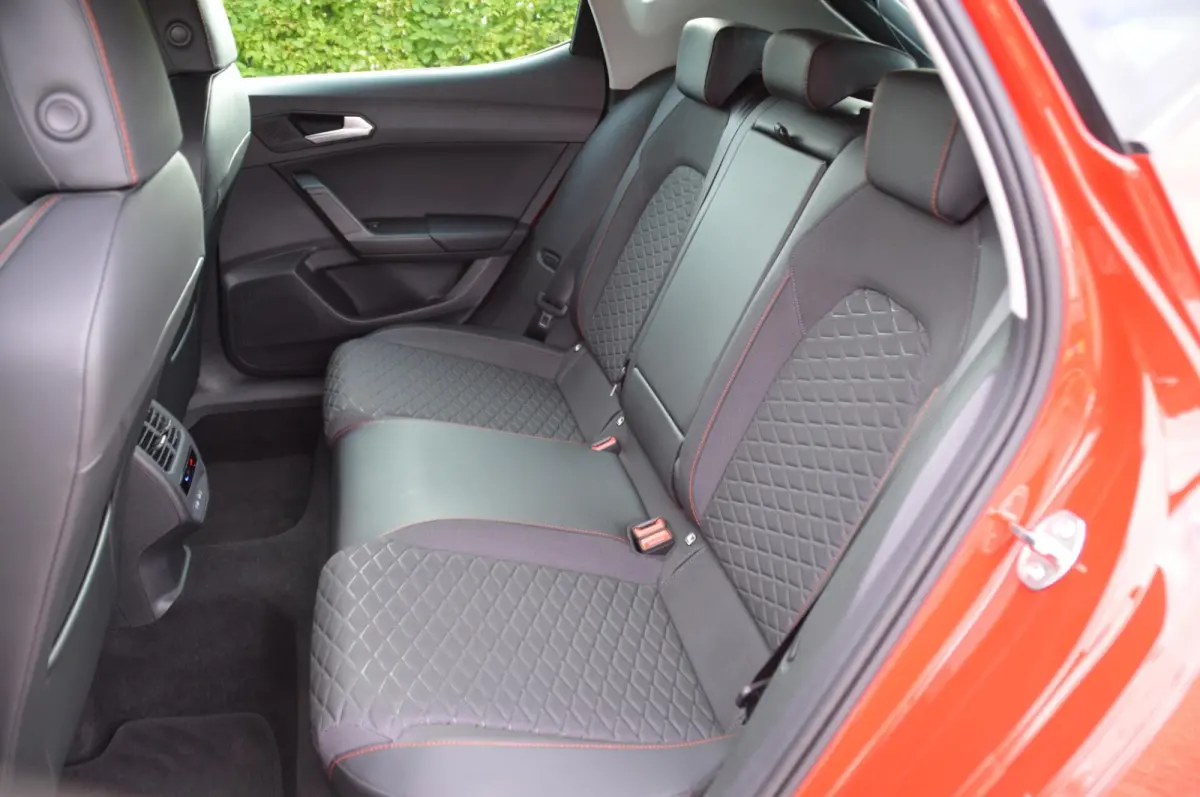 1.4 TSI eHybrid 204 pk PHEV FR Business Intense