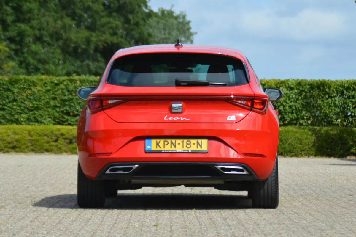 1.4 TSI eHybrid 204 pk PHEV FR Business Intense