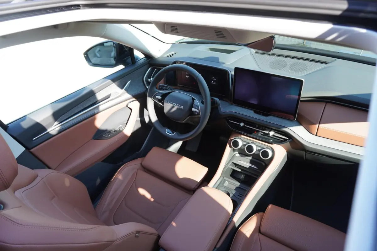 1.5 TSI PHEV 204pk Business Edition Plus | LMV 20'' | Panoramadak
