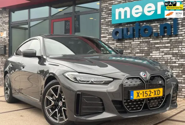 40 84 kWh High Executive M-SPORT l SOH 96,4% l H/K l HUD l 360 l SCHUIFDAK l DRAVITGRAU l SFEER l ORG.NL l 1e EIG l