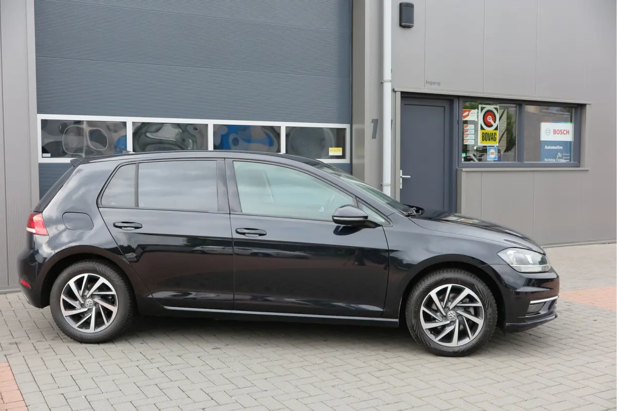 1.4 TSI 125pk Sound Navi , LMV, Keyless, PDC , Achteruitrijcamera , Carplay , Etc. Nieuwe apk bij aflevering