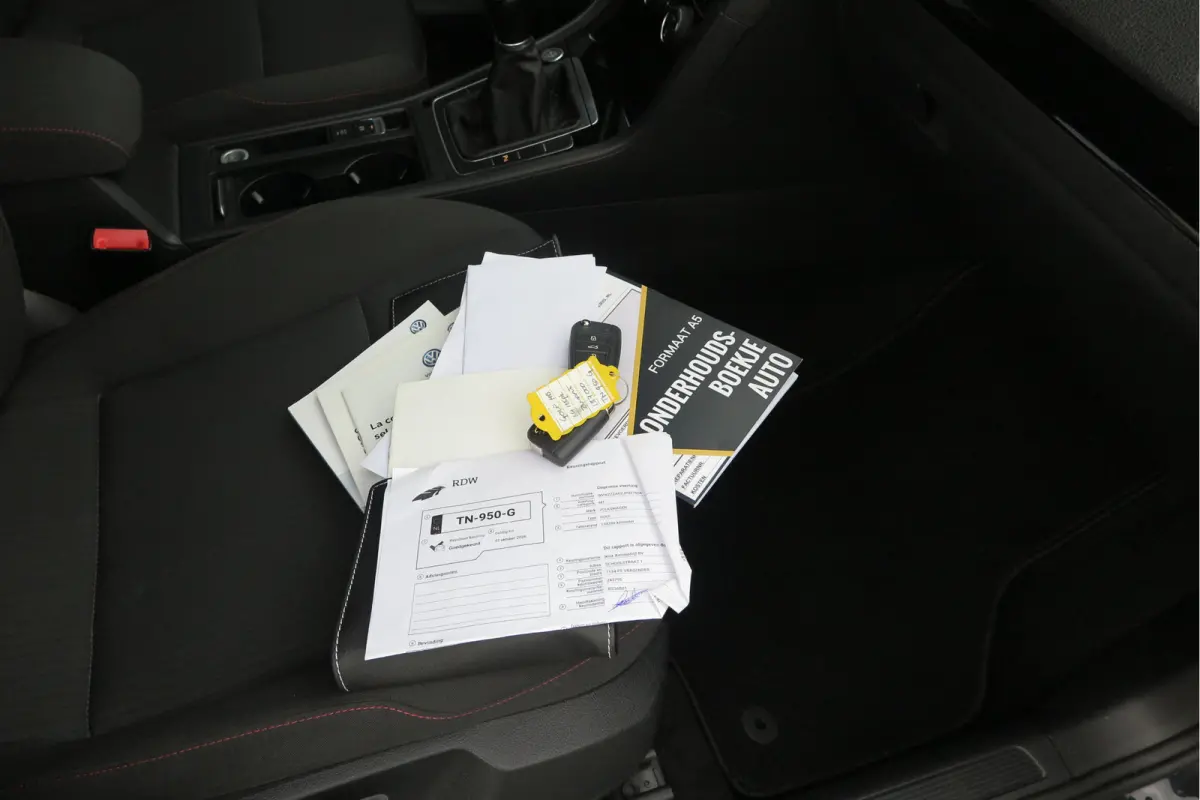 1.4 TSI 125pk Sound Navi , LMV, Keyless, PDC , Achteruitrijcamera , Carplay , Etc. Nieuwe apk bij aflevering
