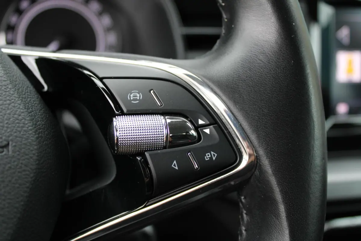 1.0 TSI Ambition|Cruise|Airco|carplay|LED|