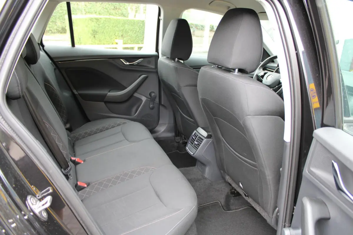 1.0 TSI Ambition|Cruise|Airco|carplay|LED|