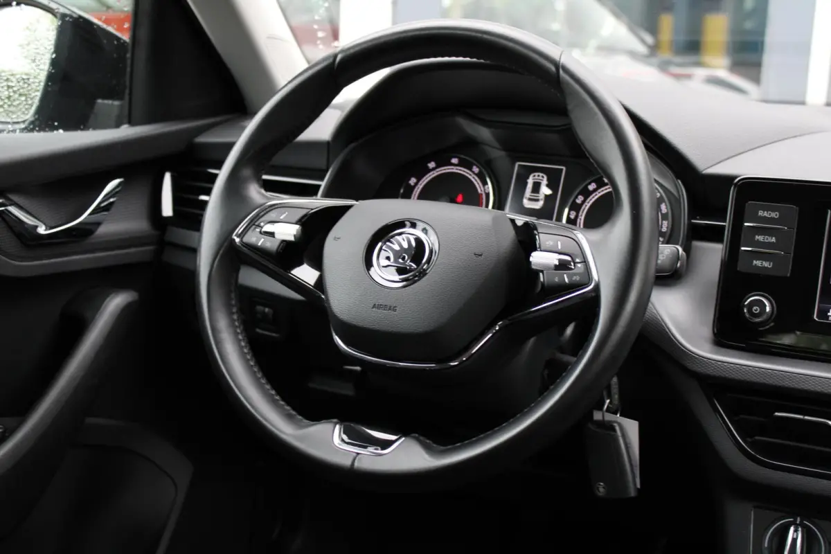 1.0 TSI Ambition|Cruise|Airco|carplay|LED|
