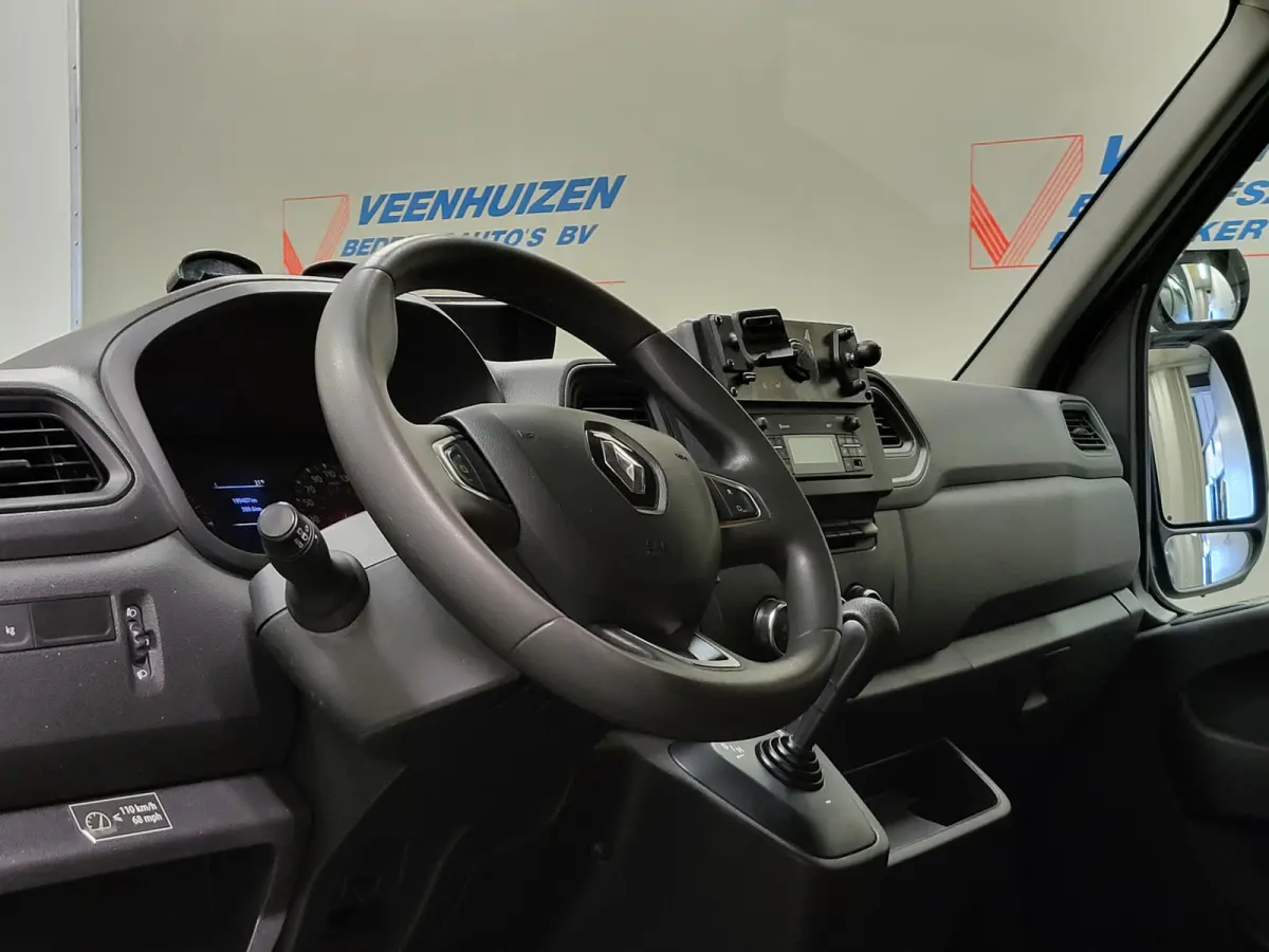 2.3dCi 150pk Bakwagen Automaat Euro 6!