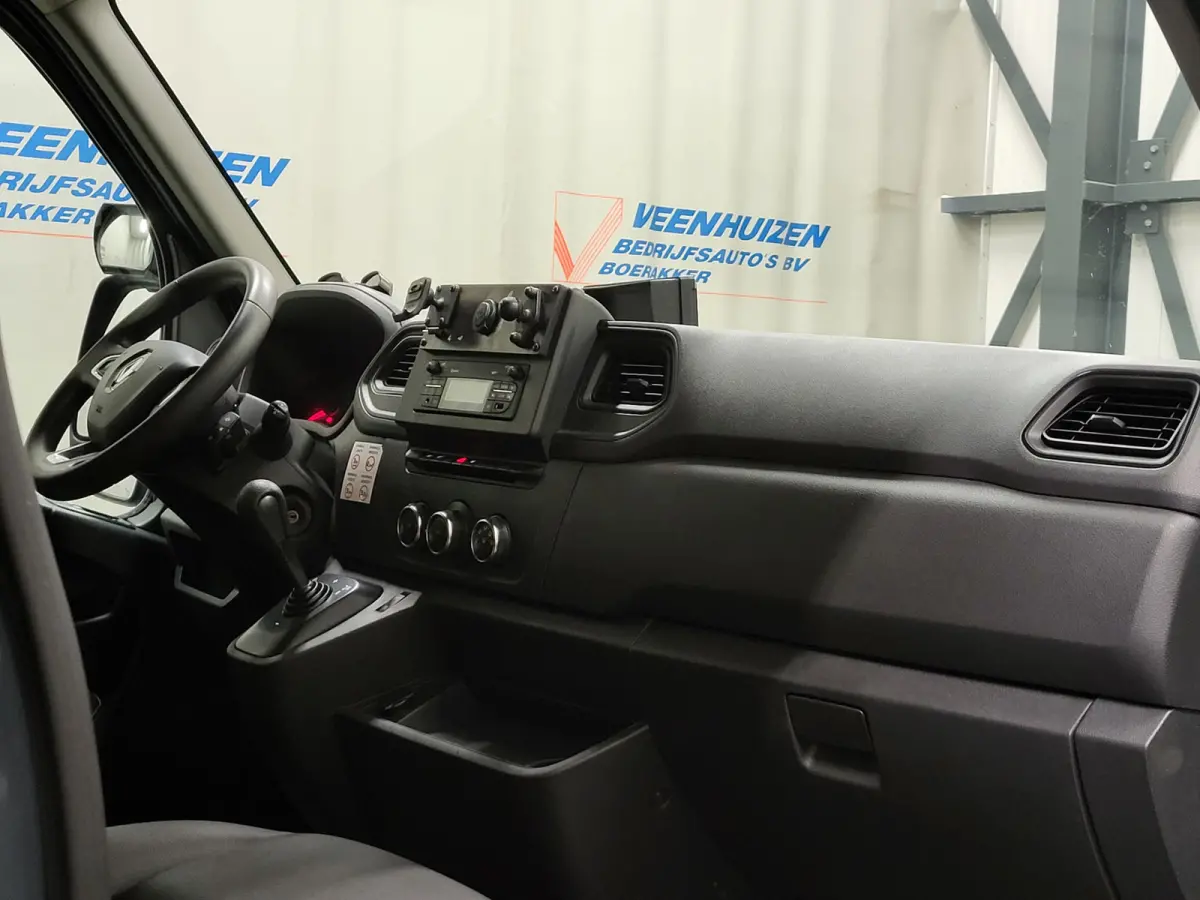2.3dCi 150pk Bakwagen Automaat Euro 6!