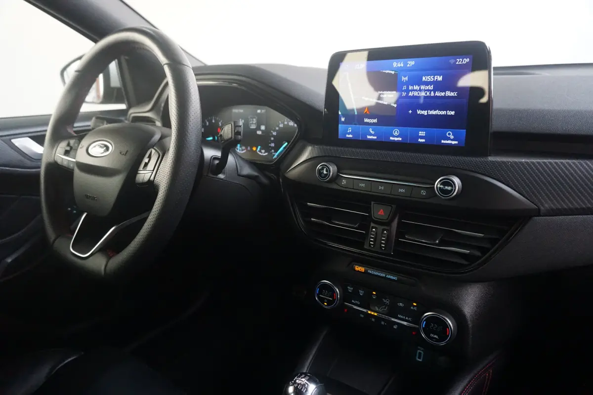 1.0 EcoBoost ST Line Business