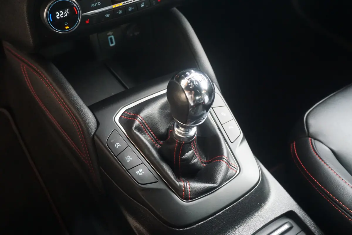1.0 EcoBoost ST Line Business