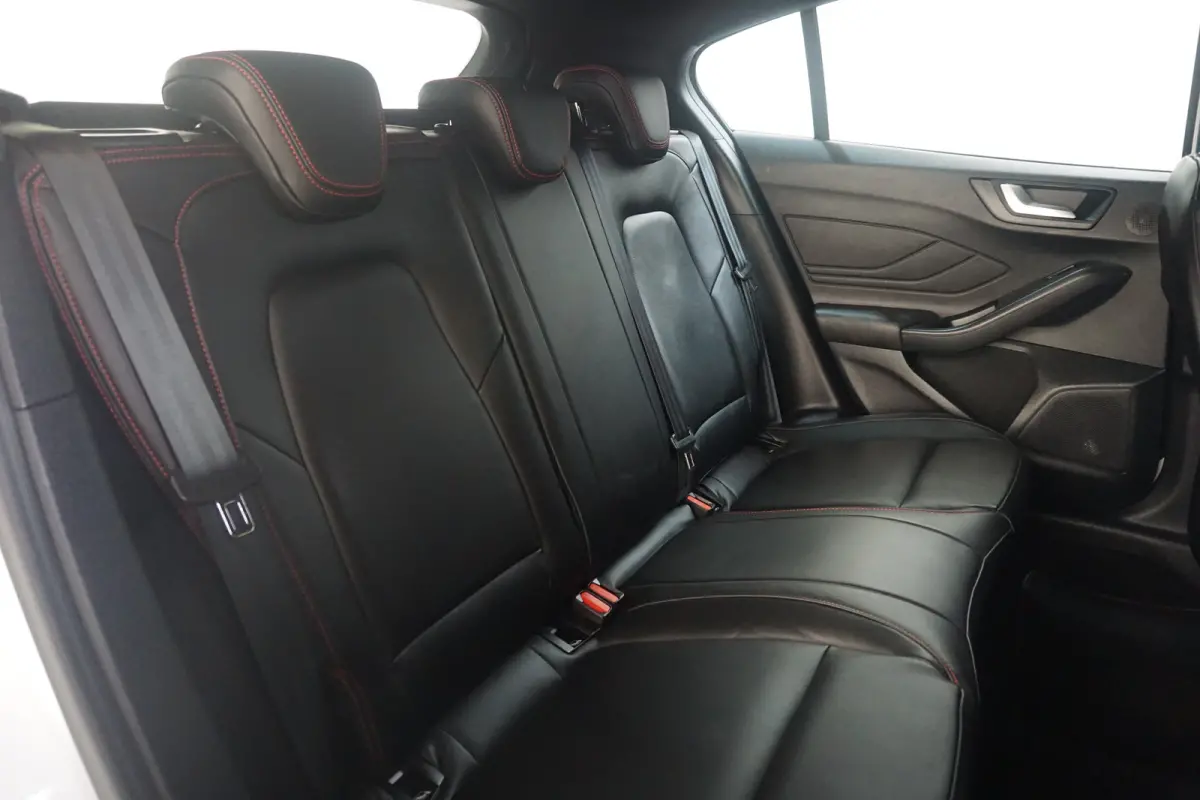 1.0 EcoBoost ST Line Business