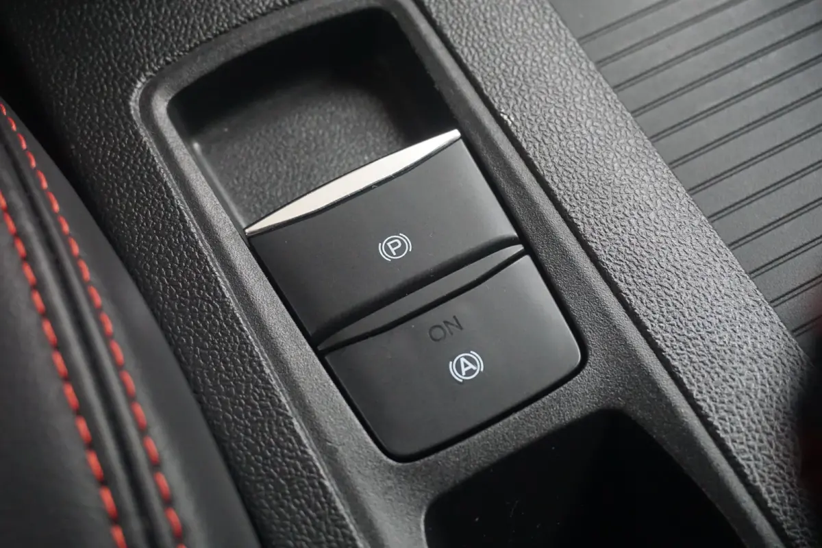 1.0 EcoBoost ST Line Business