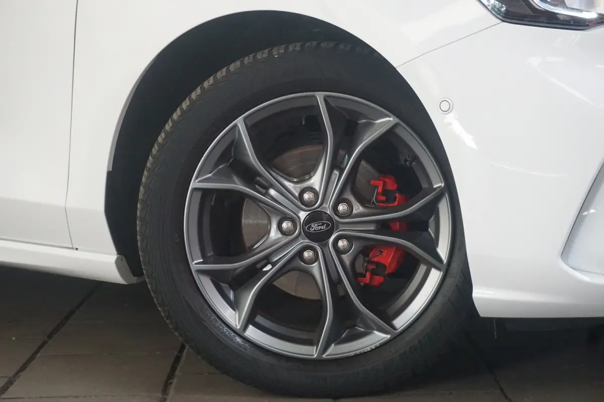 1.0 EcoBoost ST Line Business