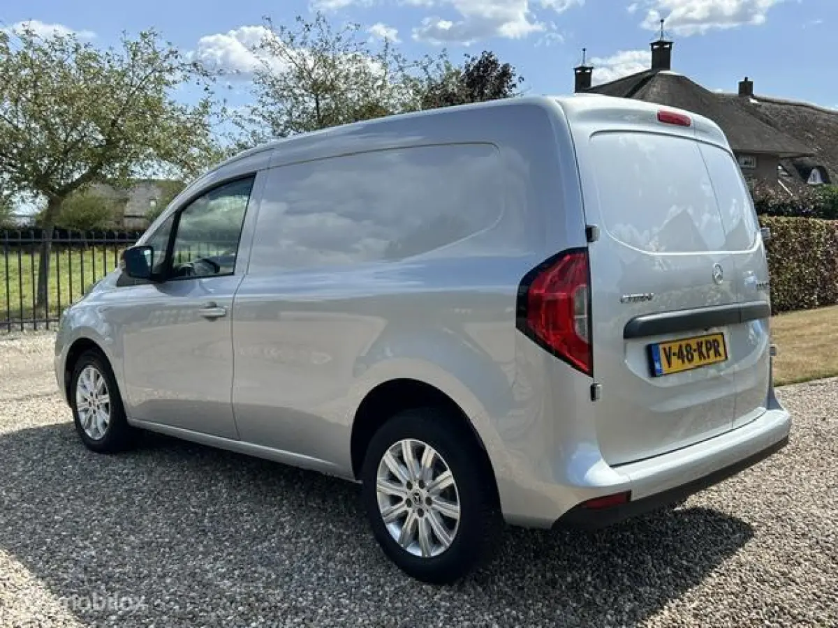 bestel 108 CDI NAVI/VELGEN/CAMERA/CARPLAY