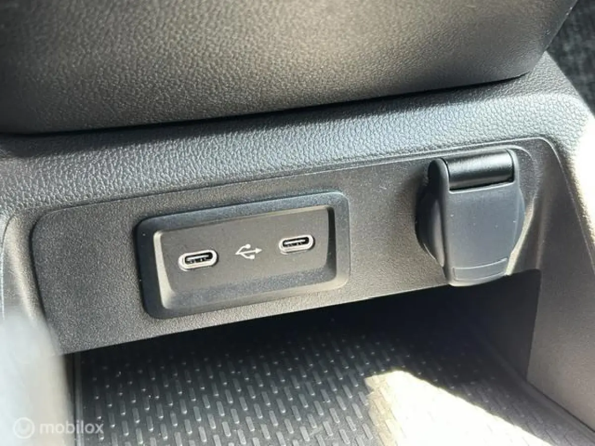 bestel 108 CDI NAVI/VELGEN/CAMERA/CARPLAY