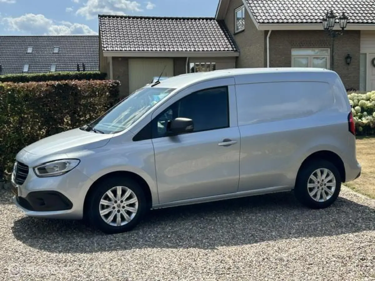 bestel 108 CDI NAVI/VELGEN/CAMERA/CARPLAY