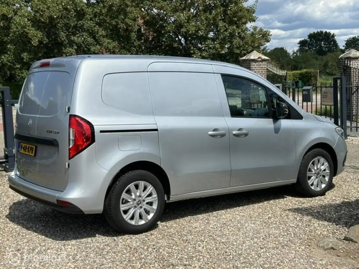 bestel 108 CDI NAVI/VELGEN/CAMERA/CARPLAY