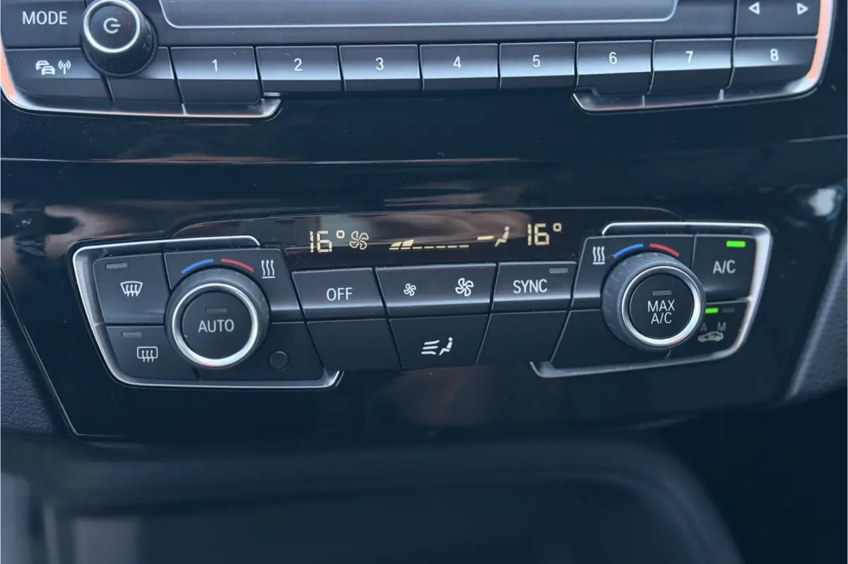 xDrive25e | Leder | LED | Elektrische Klep | PDC V & A | DAB | 35x op voorraad!
