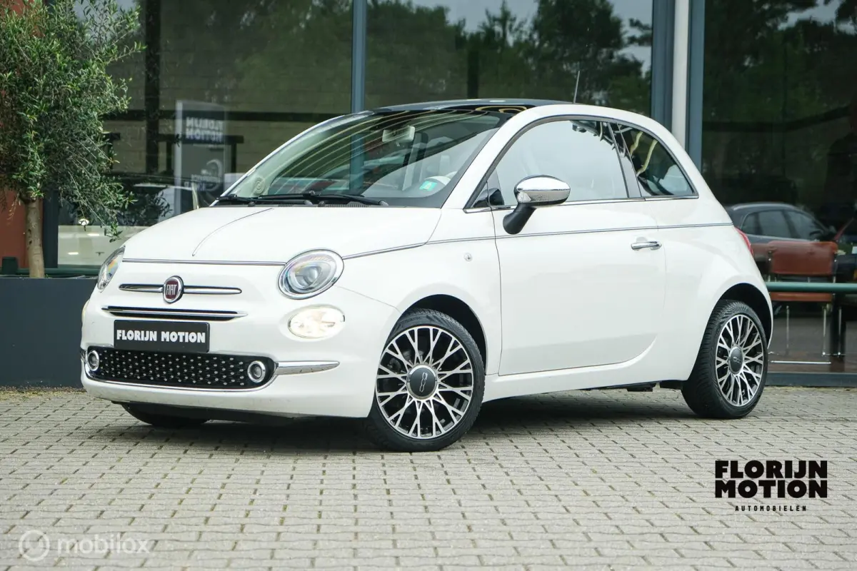 0.9 TwinAir Turbo Collezione | Pano | DAB+ | Two tone interior | LED | Nette auto | All Seasons