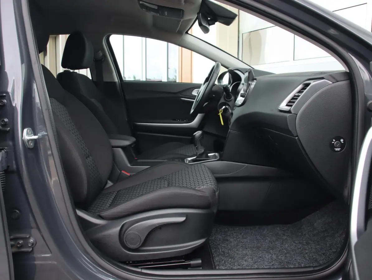 cee'd 1.0 T-GDi DynamicLine | Fabrieksgarantie t/m 2032