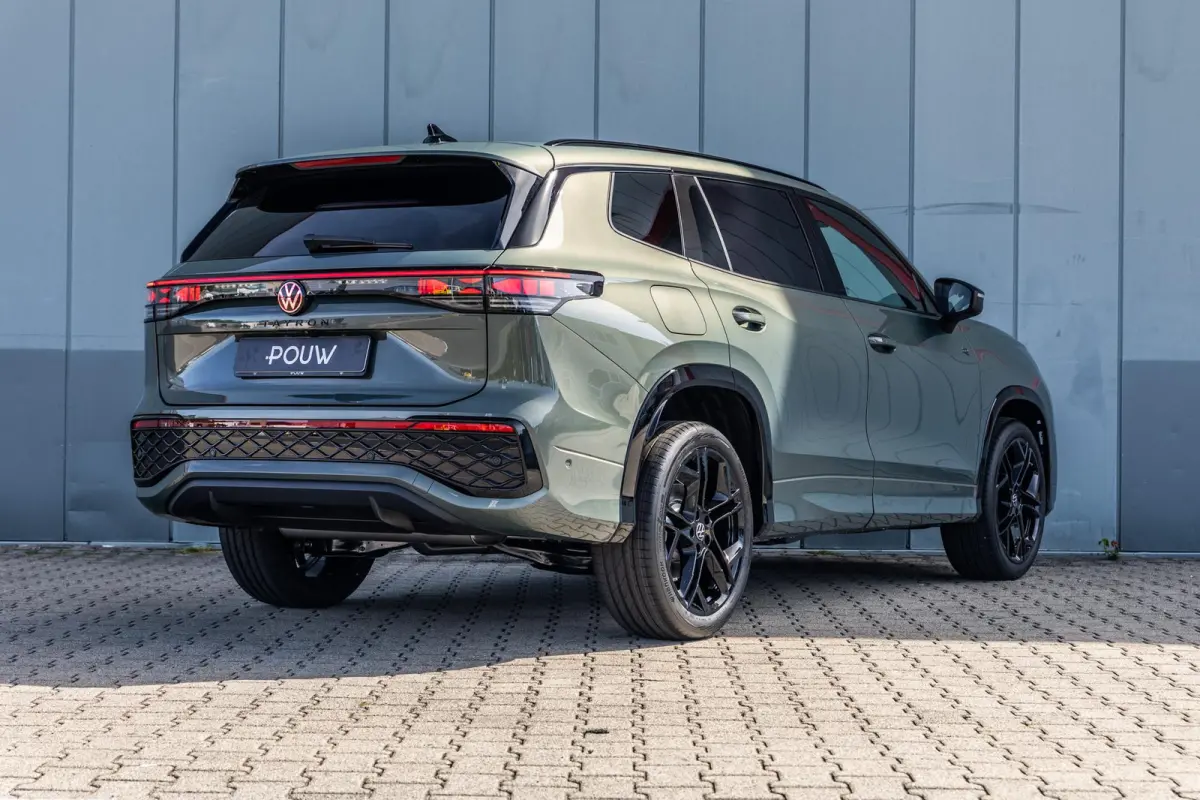 1.5 eHybrid 204pk R-Line Edition | Black Style | Panoramadak
